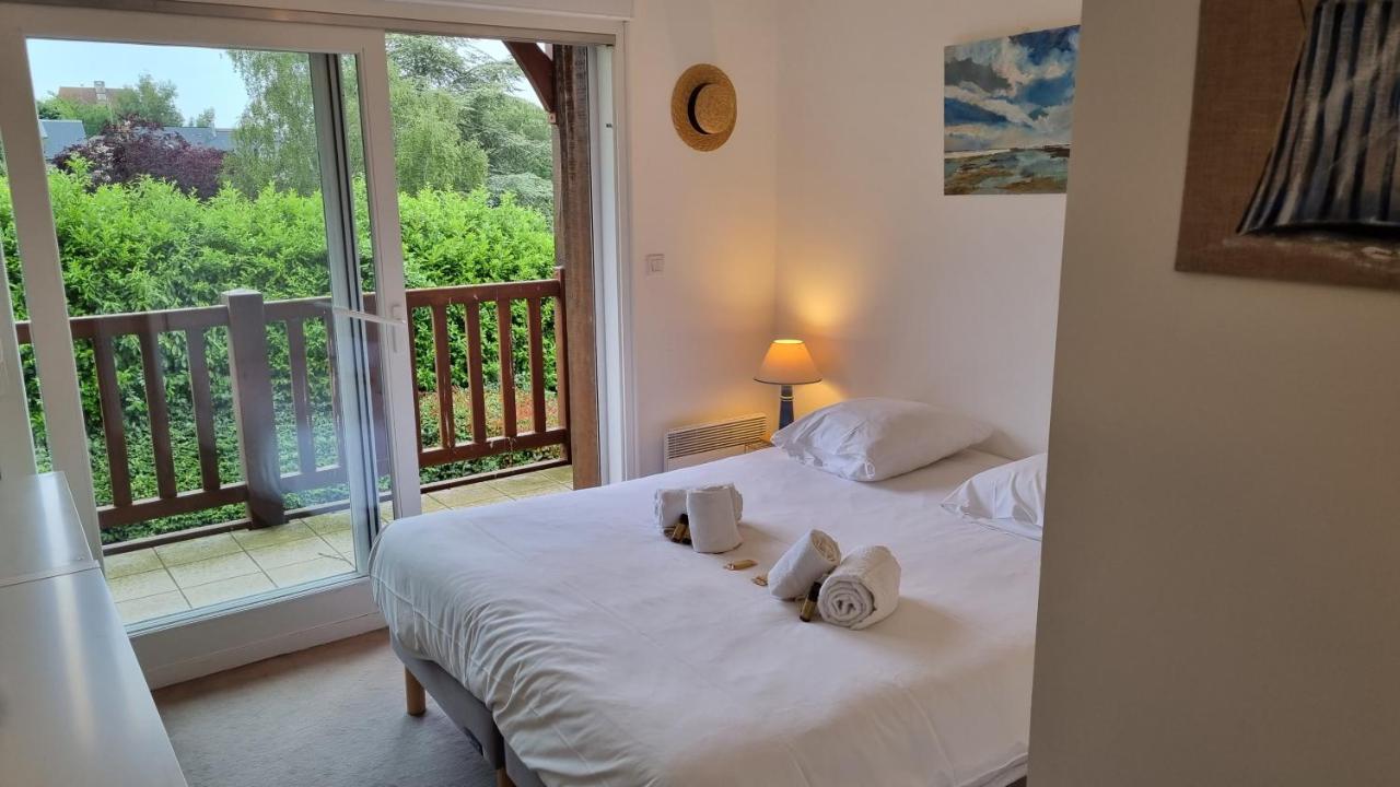 Apartamento Le Bellevue Deauville Exterior foto